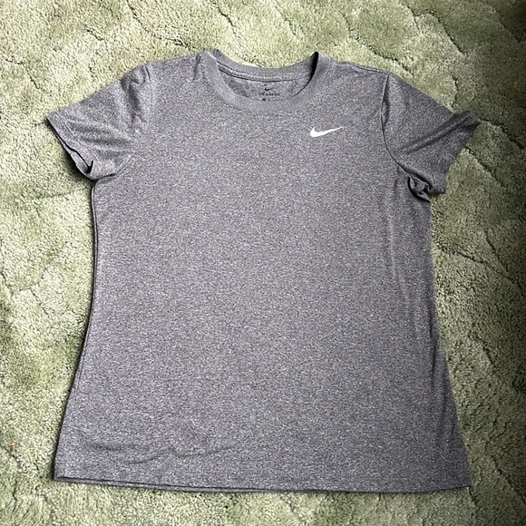Nike Tops - The Nike Tee Dri-Ft (gray workout tee shirt)